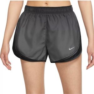 New XL Nike Ombré Shorts